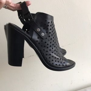rag & bone Sz 39 heels black sling back perforated leather stacked heel buckle
